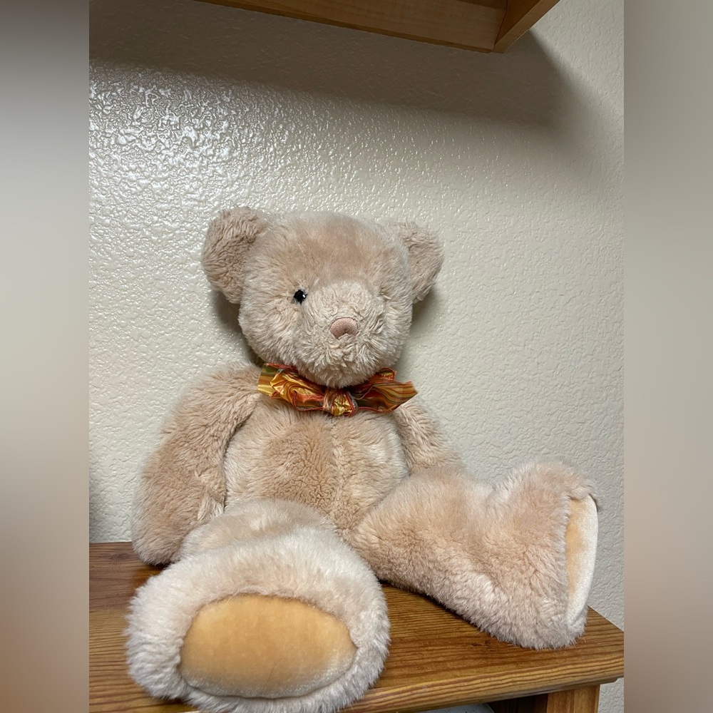 Vintage GUND Squishy Fluffy and Soft Teddy Bear Tan 1985 Plush 20”